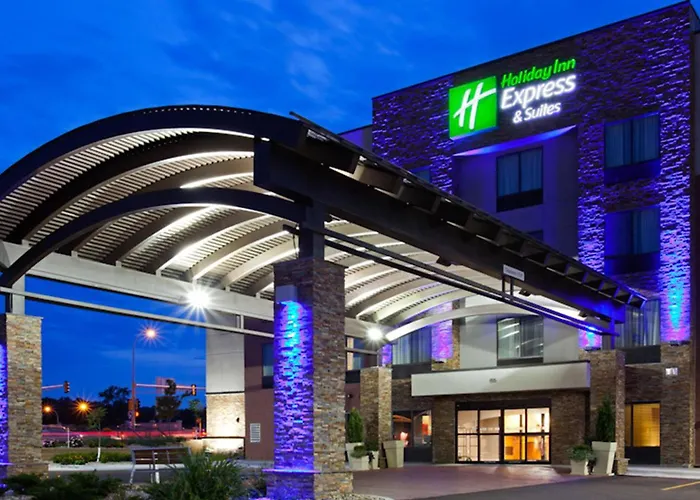 Holiday Inn Express And Suites Rochester West-Medical Center By Ihg