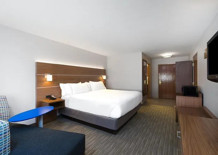 Holiday Inn Express Hotel Howe / Sturgis By Ihg