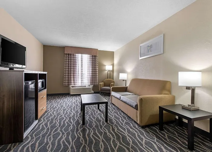Quality Inn & Suites Lafayette I-65