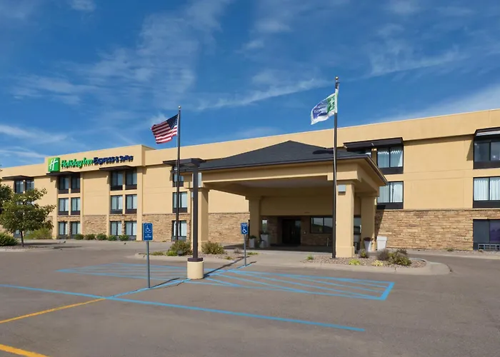 Holiday Inn Express Hotel & Suites Colby By Ihg