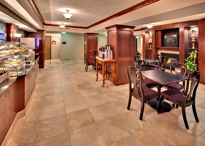 Best Western Watertown Inn & Suites