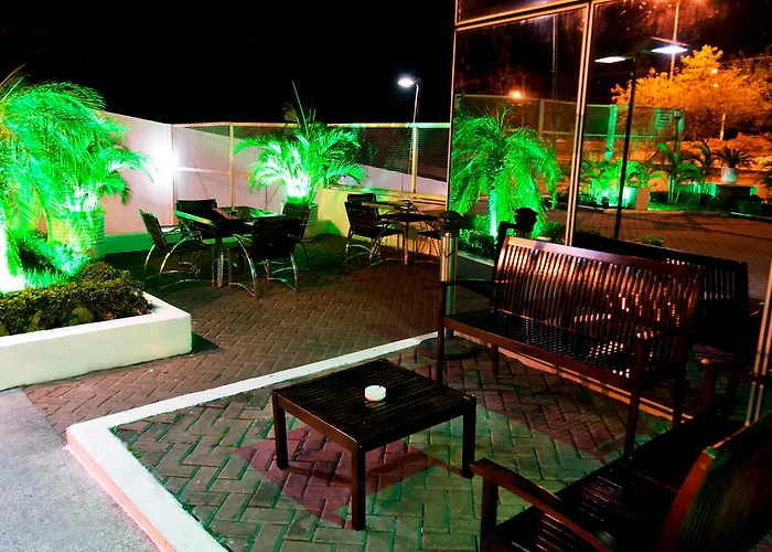 Holiday Inn By Ihg