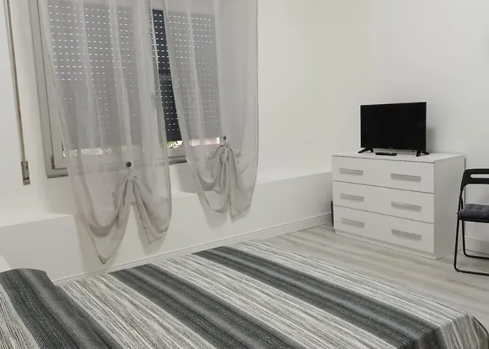 La Laguna Rooms