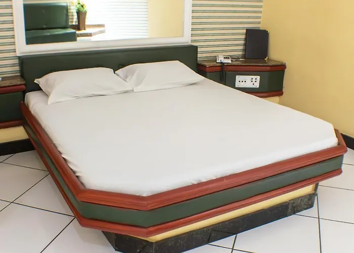 Condor Hotel - Adult Only