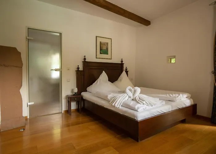 Hotel Burg Kerpen Illingen 