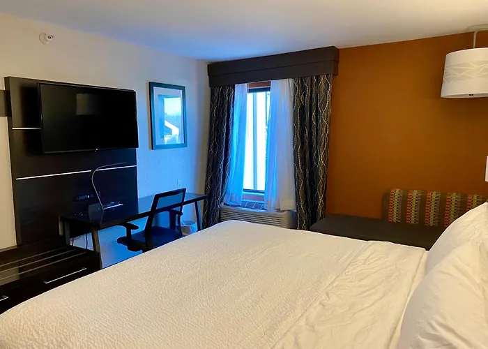 Holiday Inn Express By Ihg