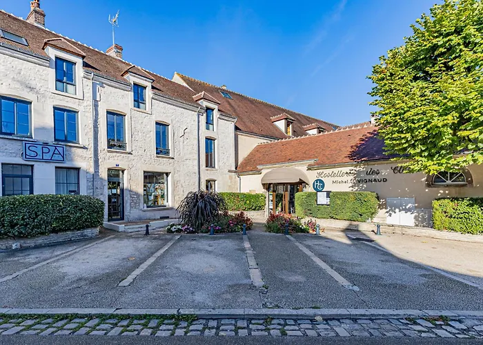 Logis Hostellerie des Clos Chablis