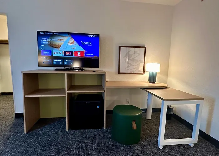 Spark By Hilton Fort Wayne