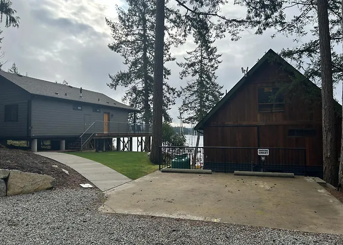 Pender Harbour Resort & Marina Garden Bay