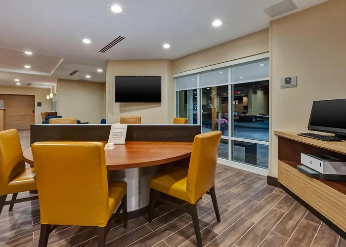 Towneplace Suites By Marriott Grand Rapids Airport Southeast