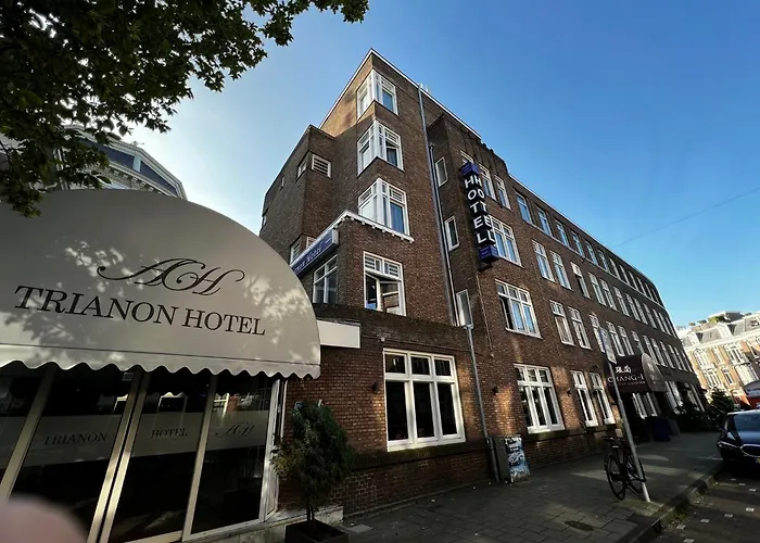 Budget Trianon Hotel