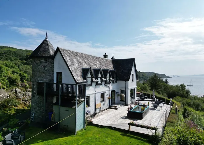 Corrie House