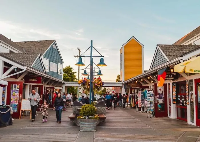 Steveston Waterfront Hotel