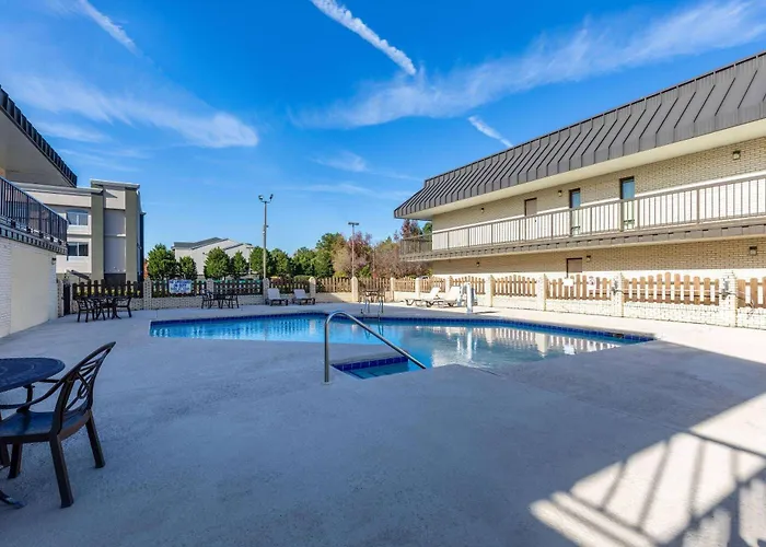 Days Inn By Wyndham Florence/I-95 North