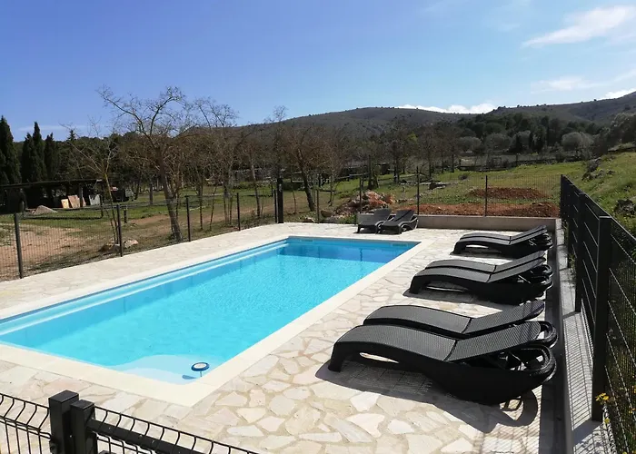 Mas Del Llop Blanc - Dog Friendly Hostal Rural - B&B