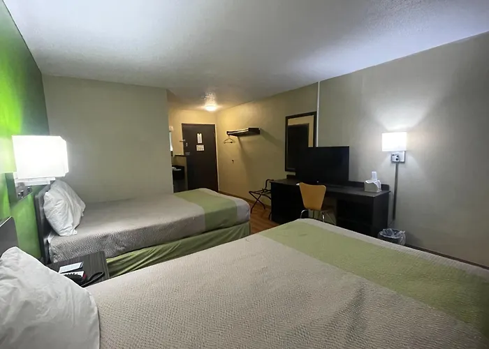 Dakota Inn