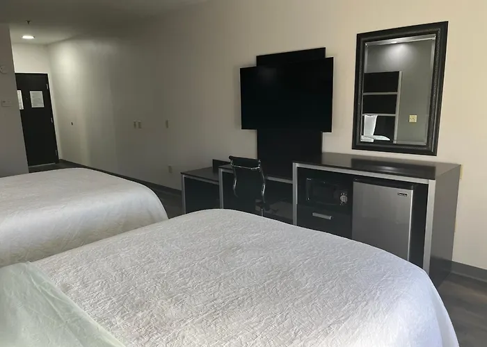 Sonesta Essential Savannah
