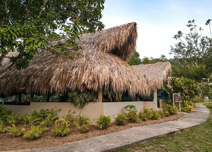 Los Colores Ecoparque Doradal