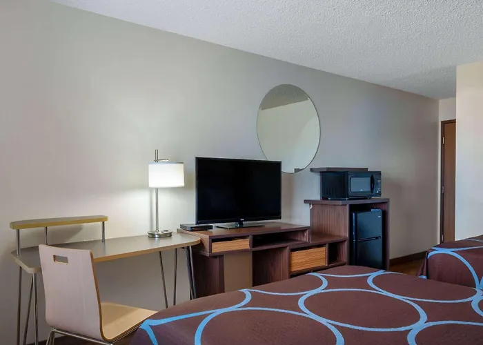 Super 8 By Wyndham Yellowstone