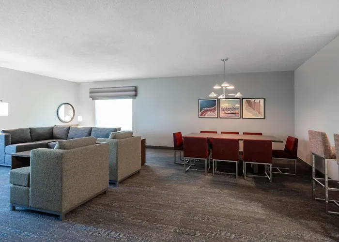 Hampton Inn