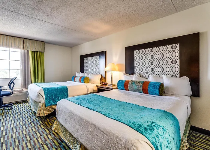 Wyndham Garden Wichita Downtown Hotel