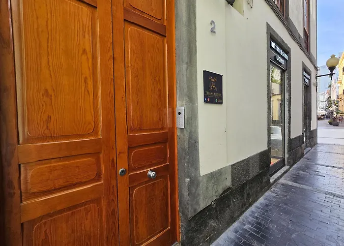 Triana Rooms EH
