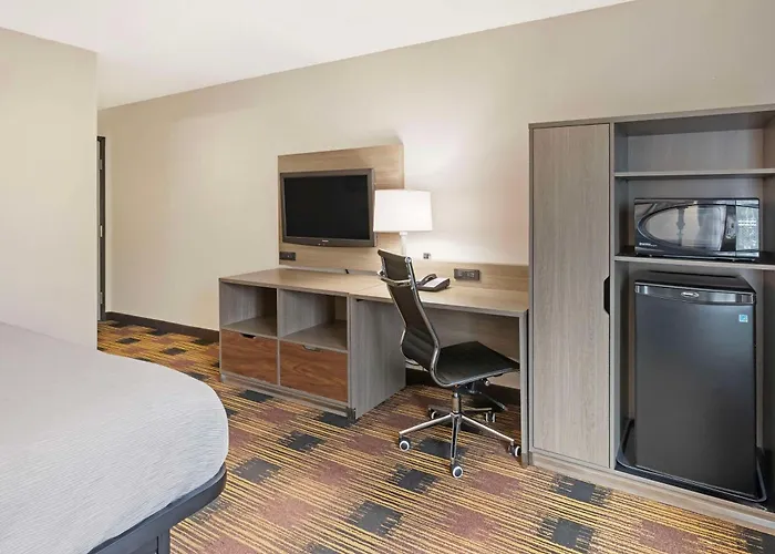 Quality Inn Newton At I-80