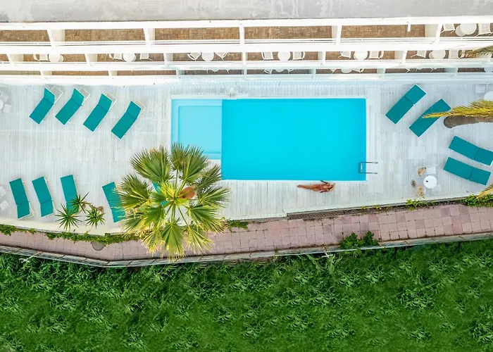 Azure Mare Hotel (Adults Only)