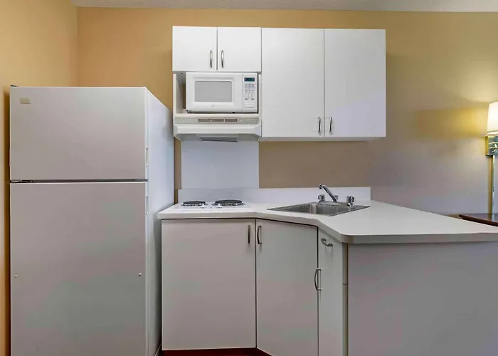 Extended Stay America Select Suites - Chicago - Hanover Park