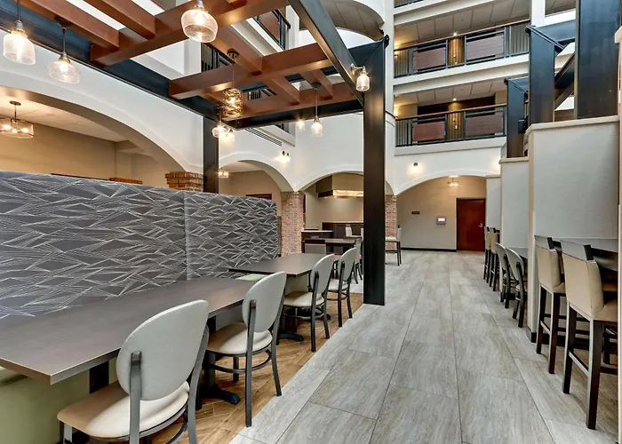 Drury Plaza Hotel St. Paul Downtown