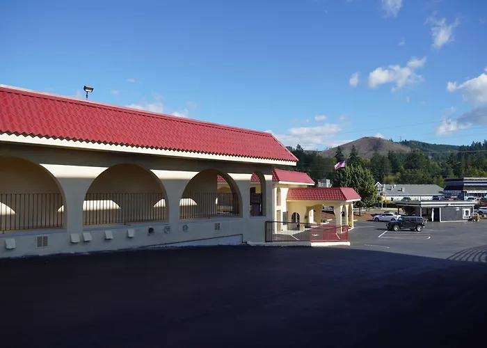 Timberland Inn & Suites