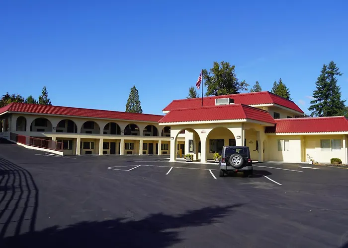 Timberland Inn & Suites