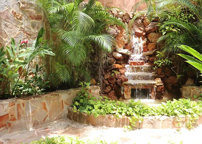 Hotel Palmera Real