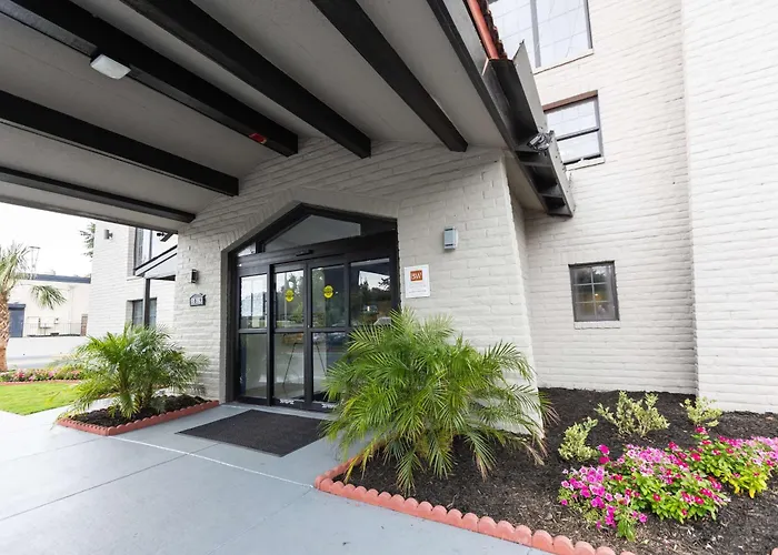 Bhagat Hotels Stone Mountain Atlanta BW Signature Collection