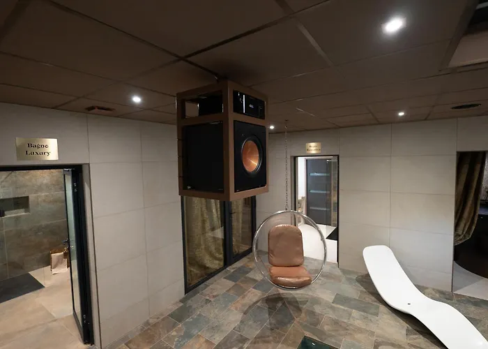 CARACALLA PRIVE - Chambres d'hôtes avec Piscine, Jaccuzi et Hammam privatifs