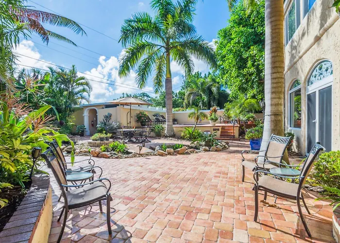 Banyan House Vacation Rentals