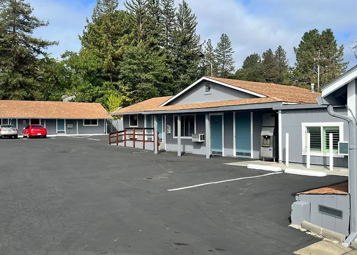 Pine Cone Motel