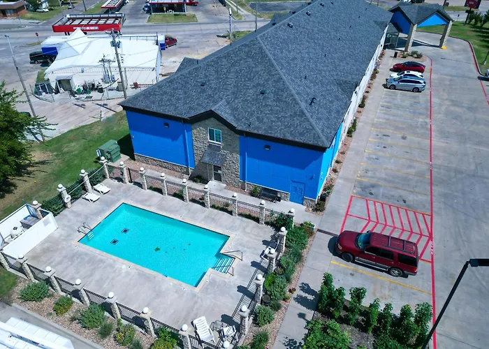American Inn Madill