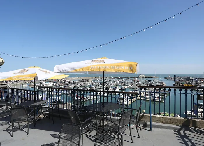 Royal Temple Yacht Club, Bar & Hotel, Pet Friendly!