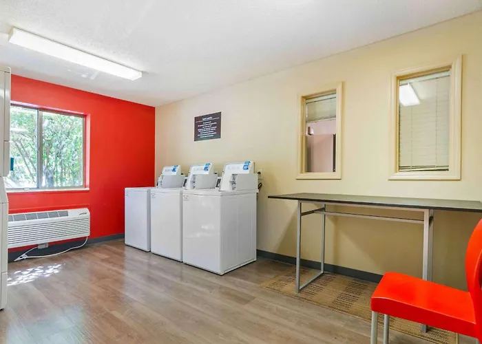 Extended Stay America Select Suites - St Louis - Earth City