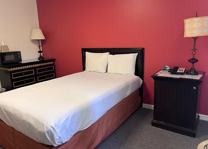 Ramada By Wyndham Williston