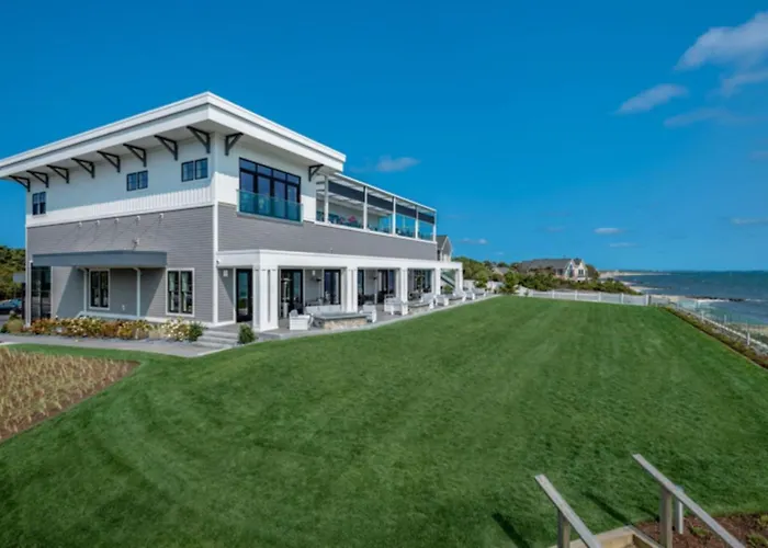 Pelham House Resort
