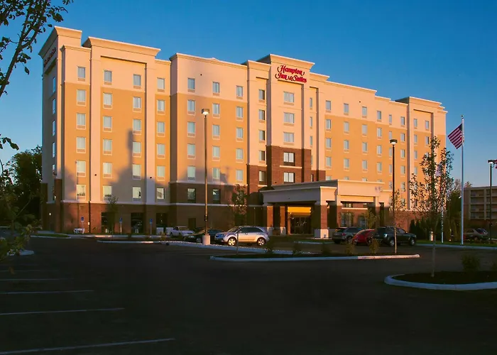 Hampton Inn & Suites Columbus/University Area