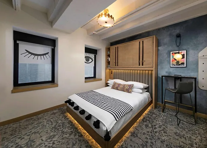 Wayfarer Downtown La, Tapestry Collection By Hilton