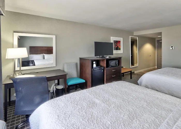 Hampton Inn&Suites Albuquerque Airport