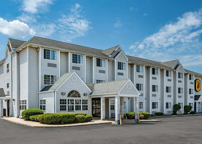 Super 8 By Wyndham Joliet