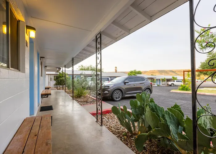 Desert Air Motel