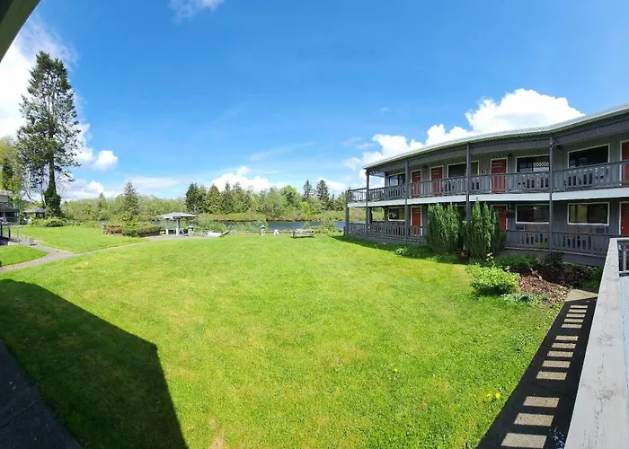 Campbell River Lodge