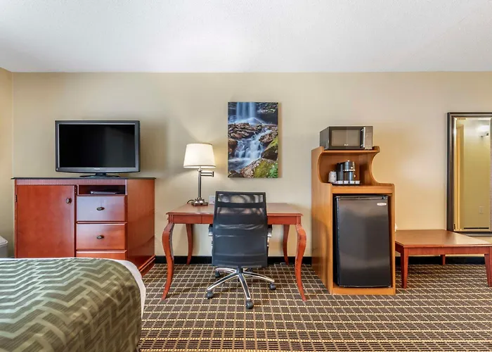 Best Western Plus Bridgeport Inn