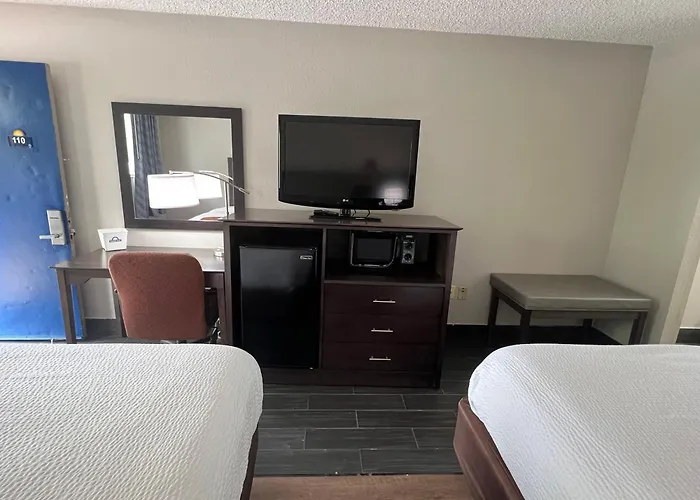 Americas Best Value Inn & Suites Monroe